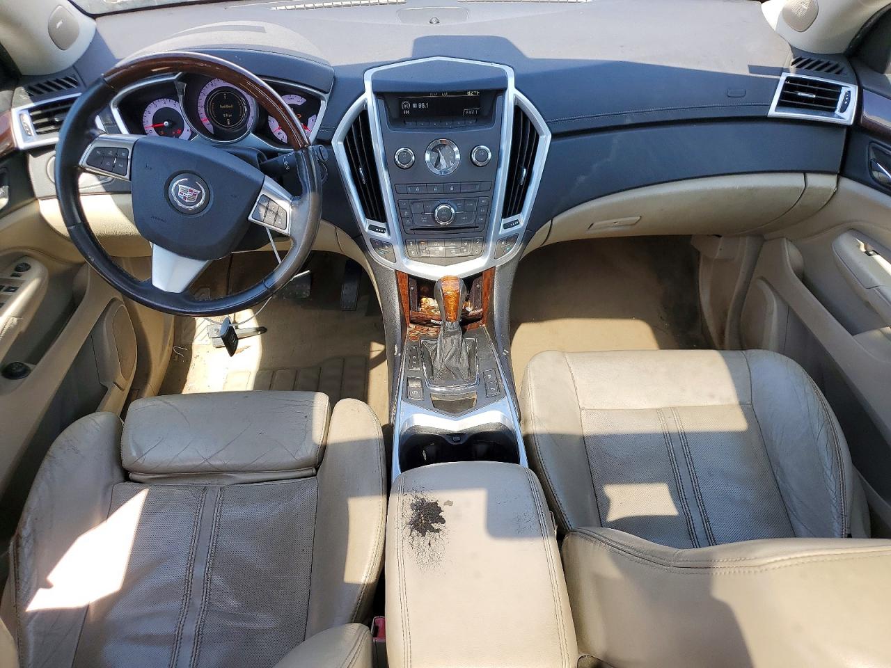 CADILLAC SRX 2010 — 9