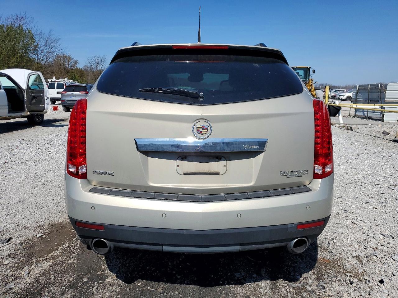 CADILLAC SRX 2010 — 7