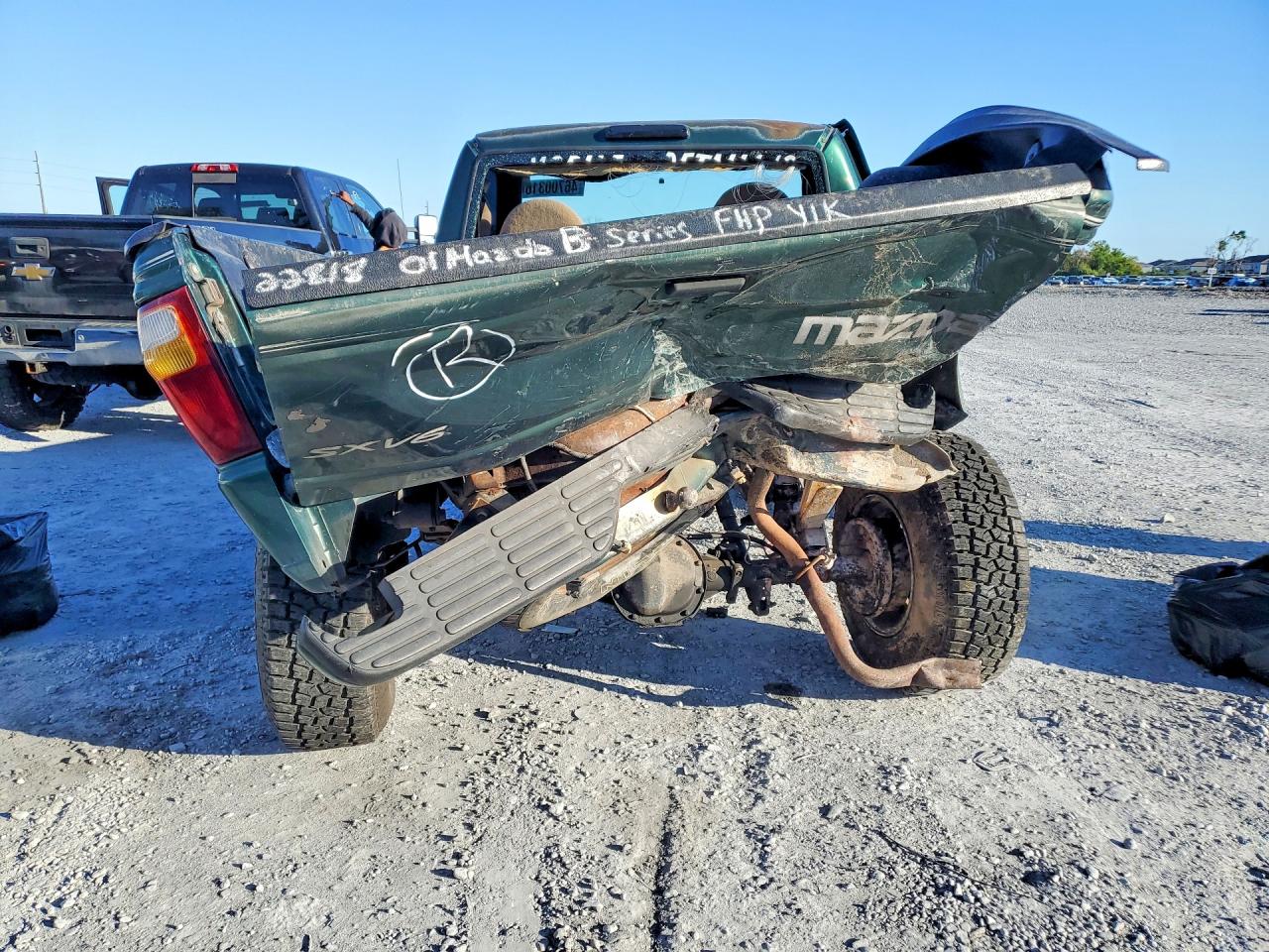 MAZDA B3000 2001 — 7