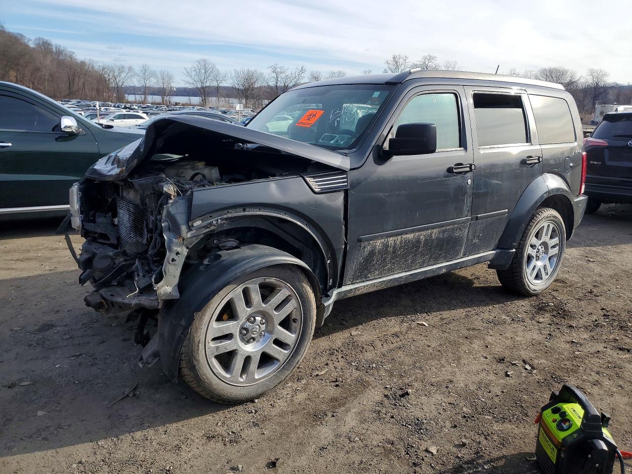 DODGE NITRO 2011 — 2