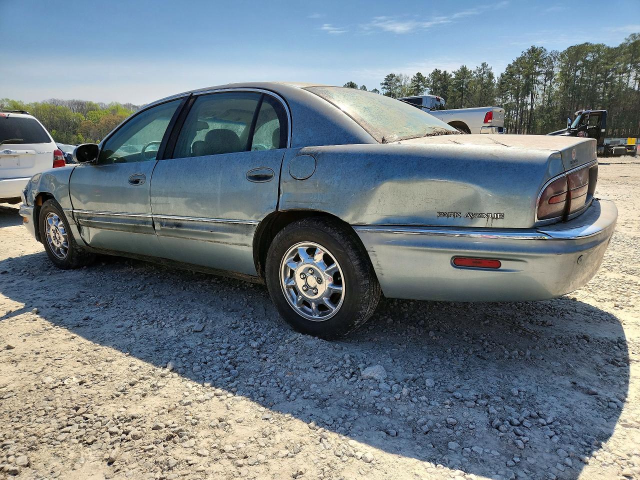 BUICK PARK AVENUE 2004 — 3