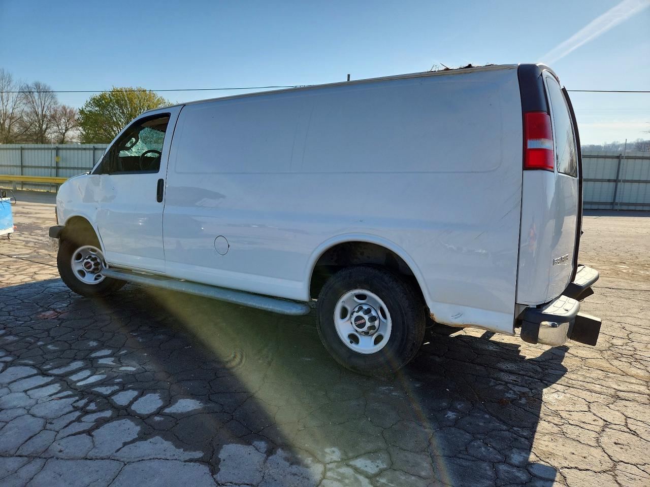 GMC Savana 2020 — 2