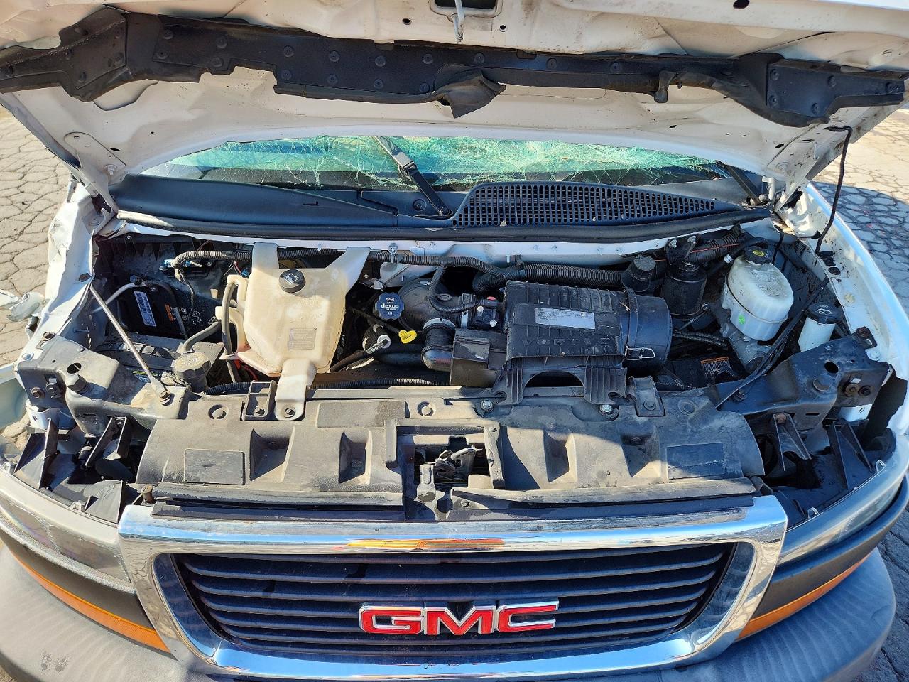 GMC Savana 2020 — 12