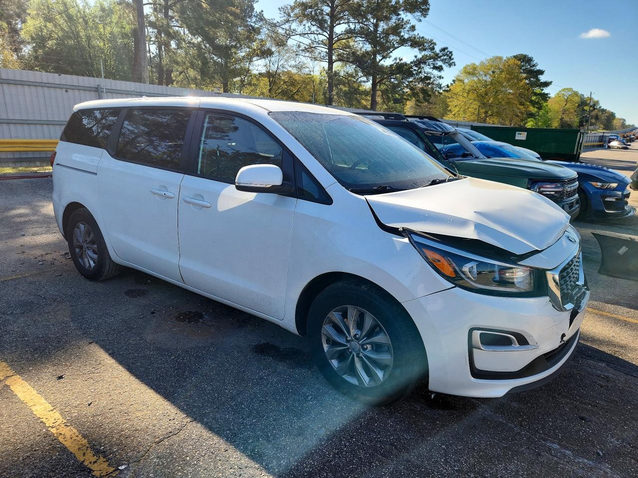 2020 KIA SEDONA LX