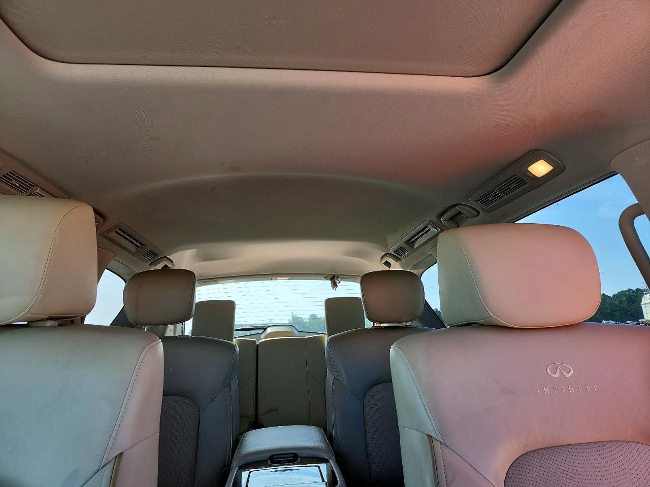 INFINITI QX56 2012 — 11