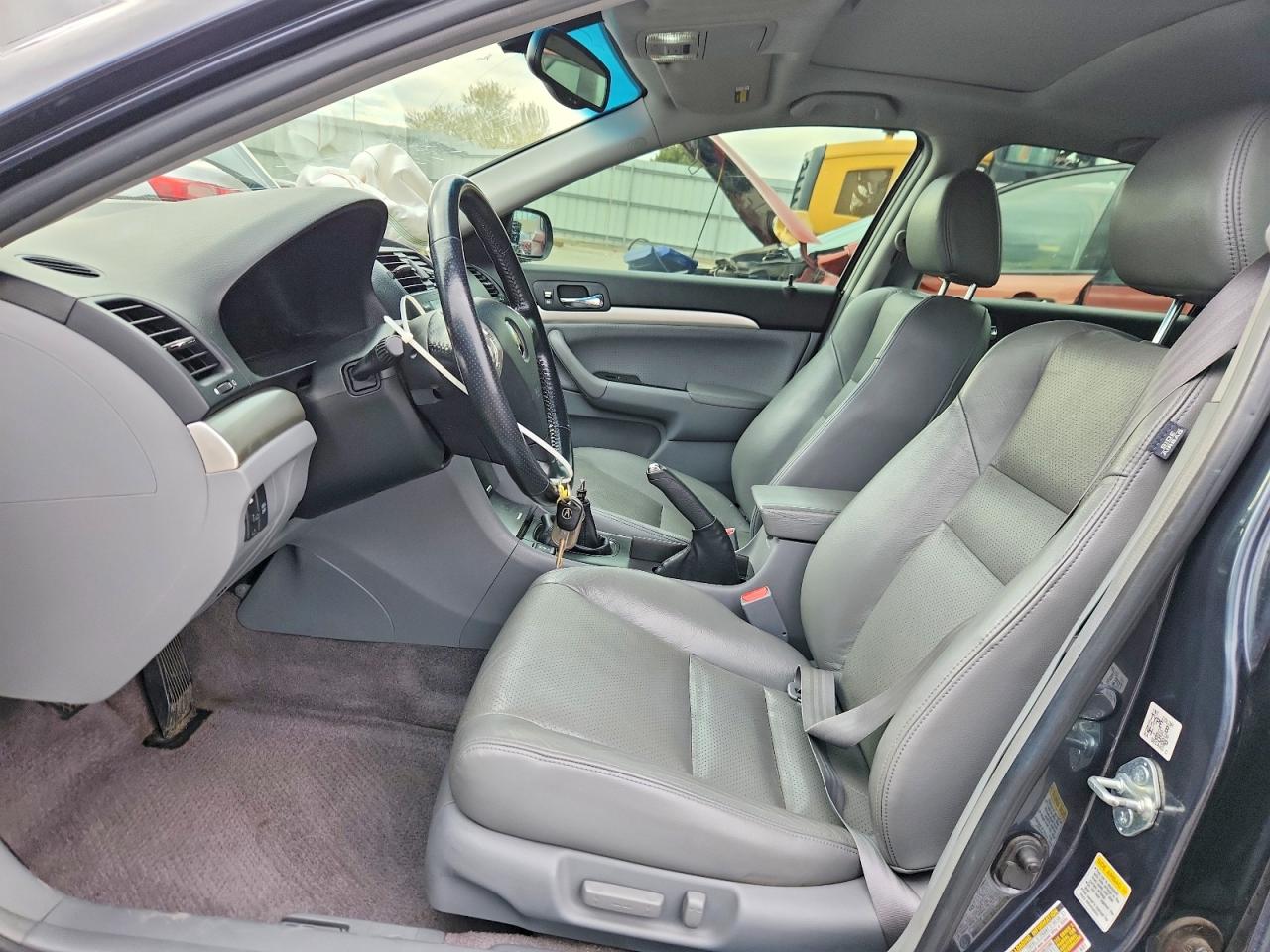 ACURA TSX 2004 — 8
