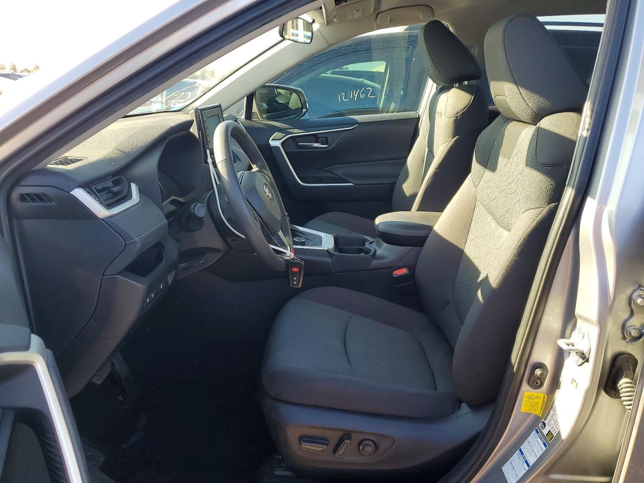 TOYOTA RAV4 HYBRID 2021 — 8