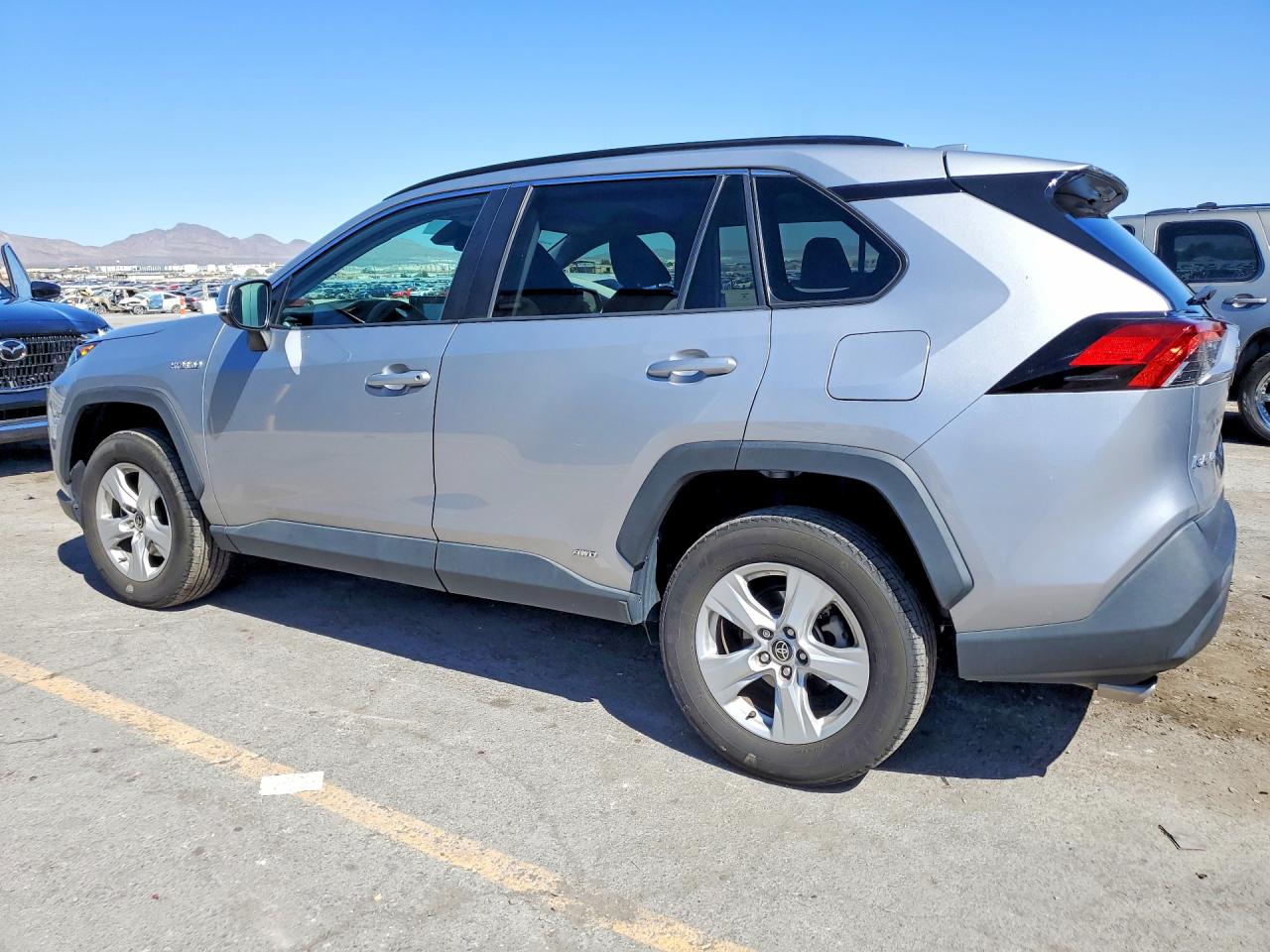 TOYOTA RAV4 HYBRID 2021 — 3