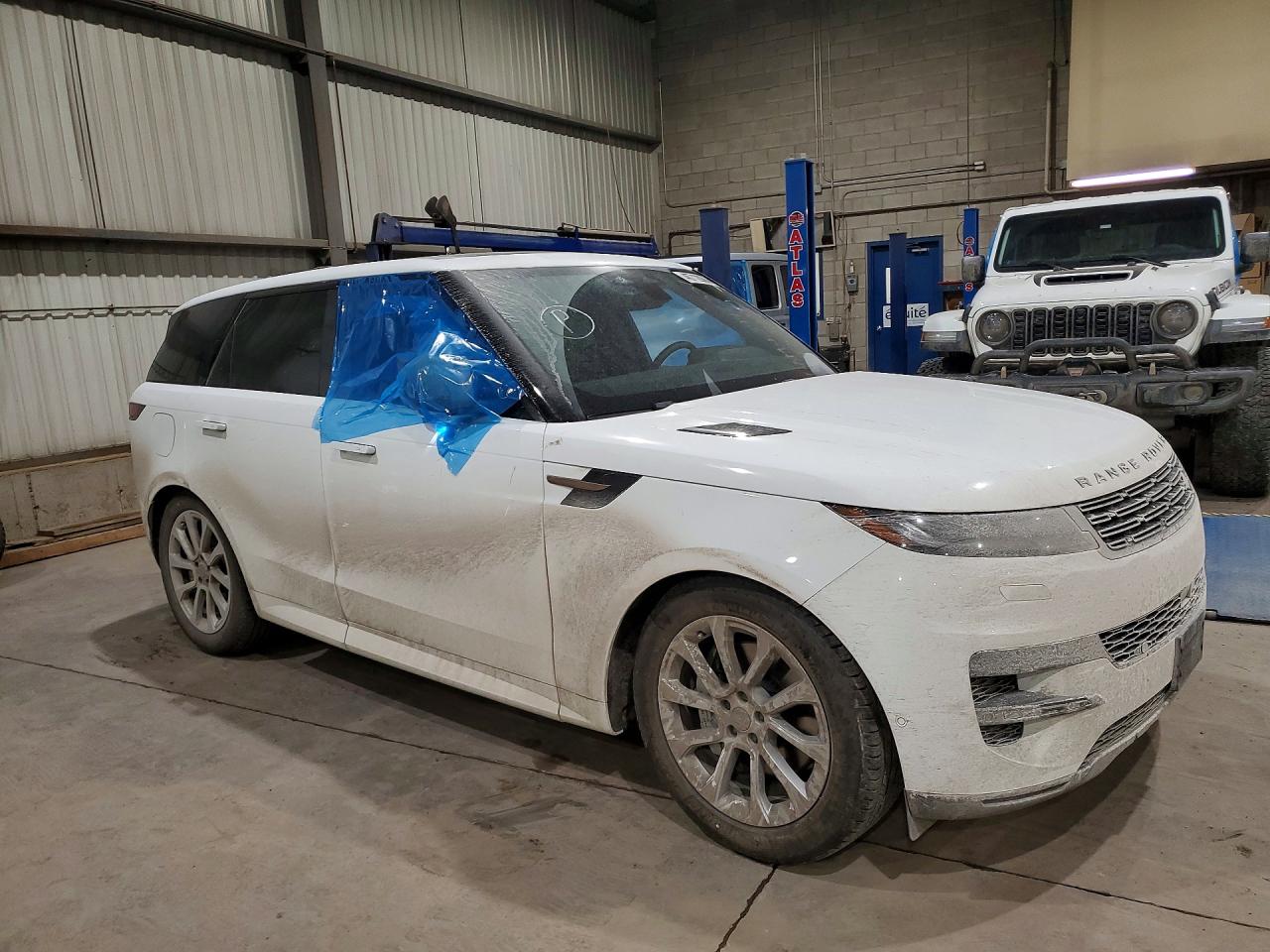 LAND ROVER RANGE ROVER 2026 — 5