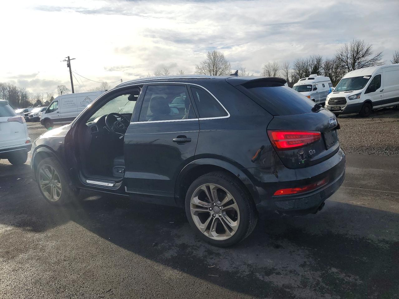 AUDI Q3 2016 — 3