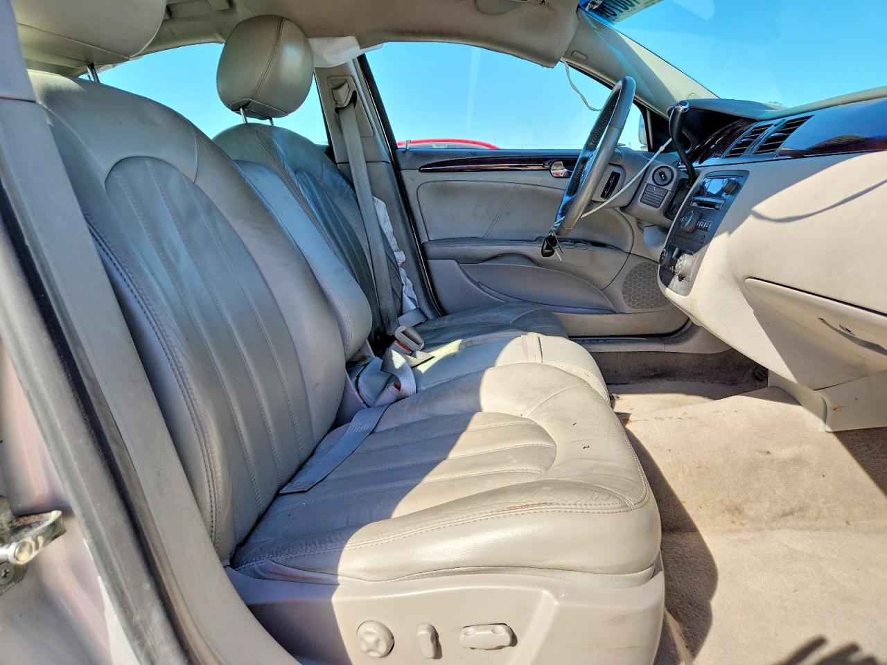 BUICK LUCERNE 2009 — 8