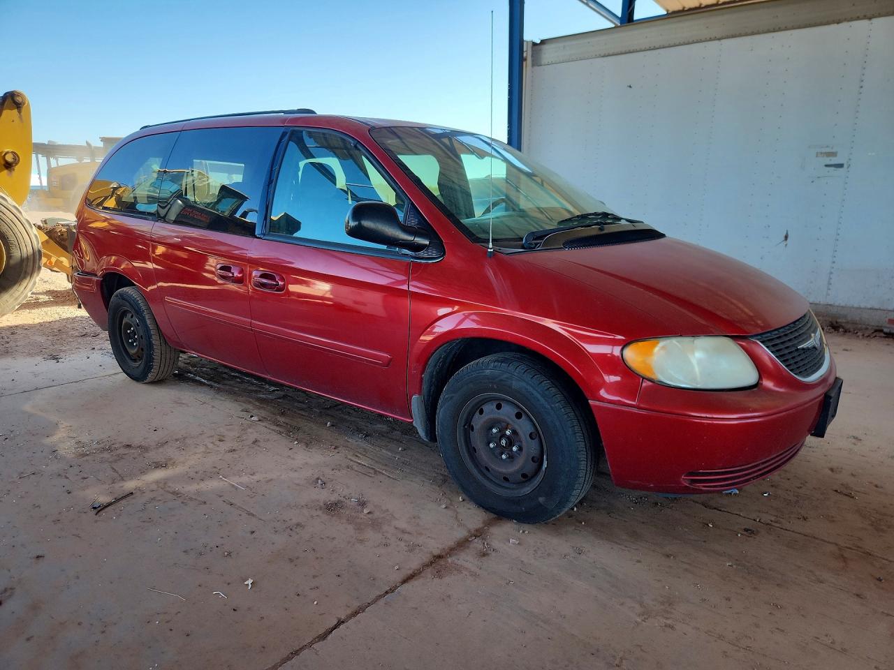 CHRYSLER TOWN & COUNTRY 2004 — 5