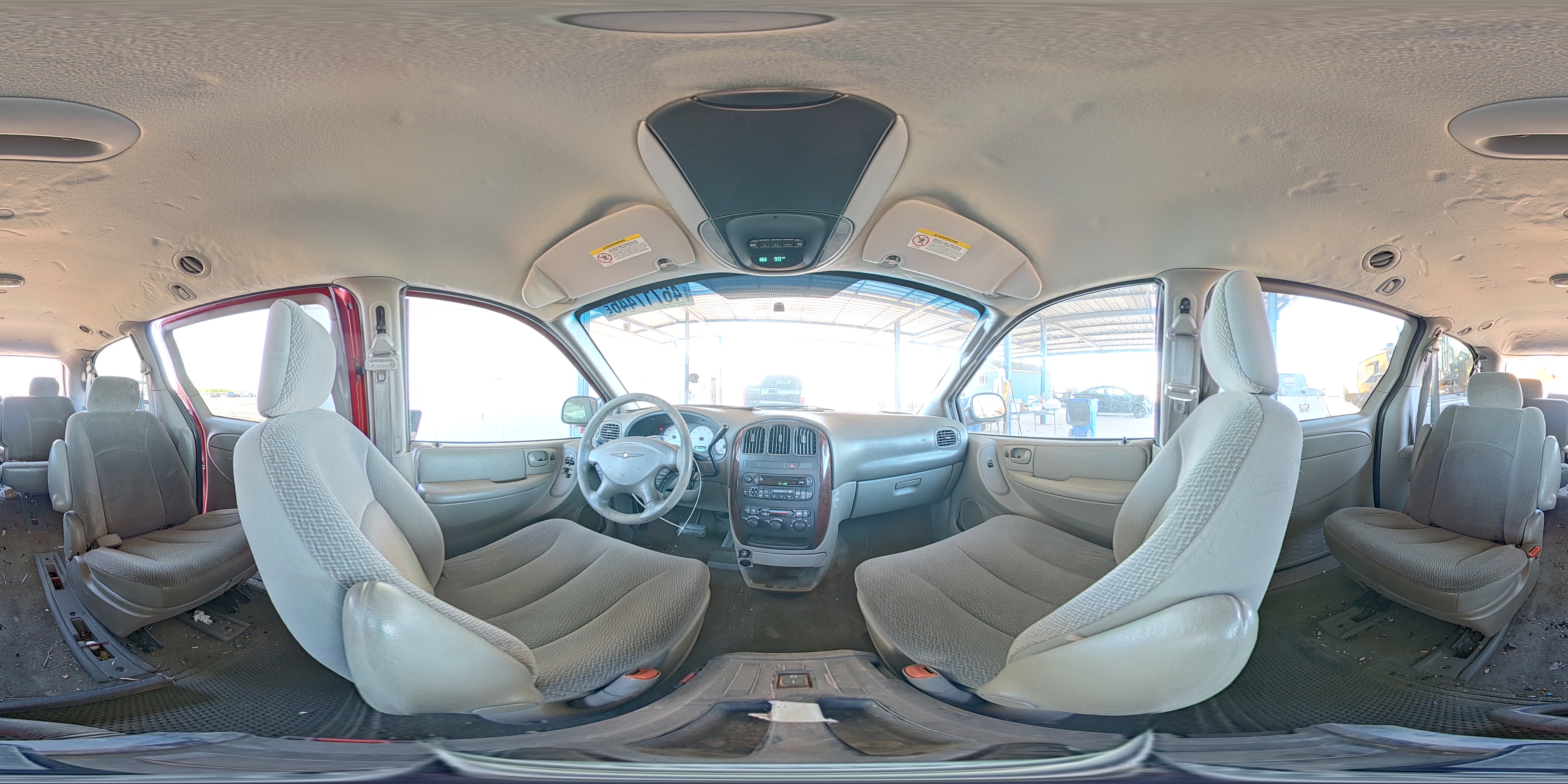 CHRYSLER TOWN & COUNTRY 2004 — 15