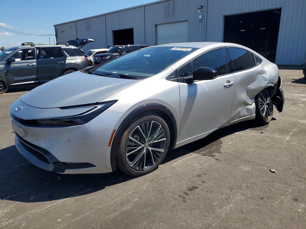 TOYOTA PRIUS 2024 — 2