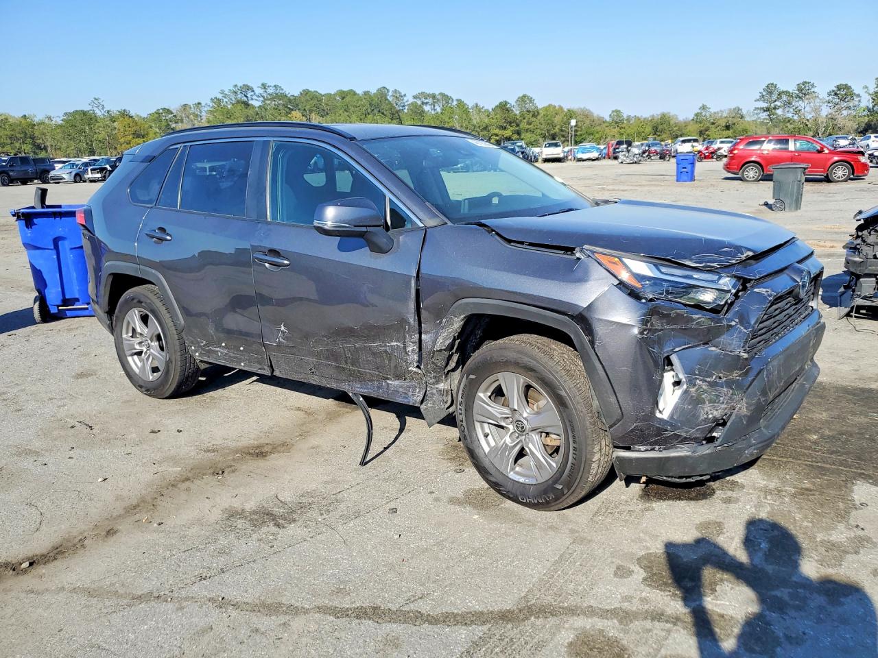 2023 TOYOTA RAV4 HYBRID XLE