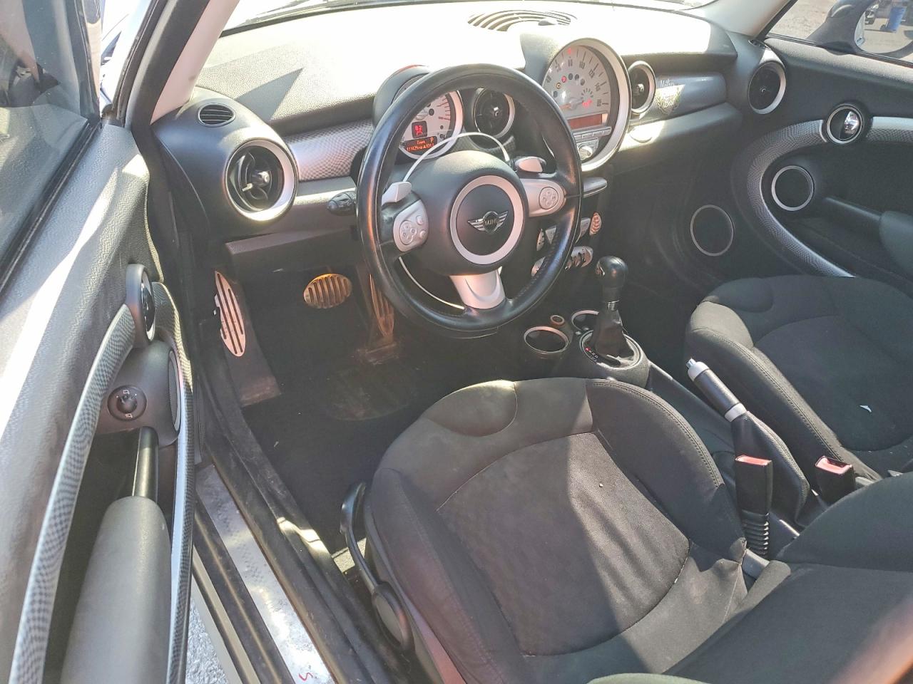 MINI COOPER 2009 — 9