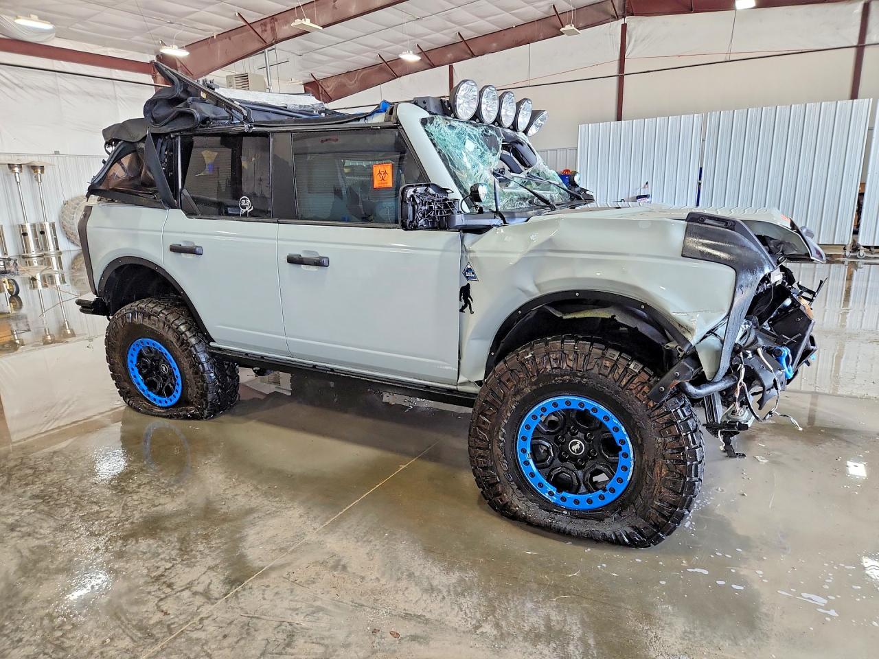 2021 FORD BRONCO BASE
