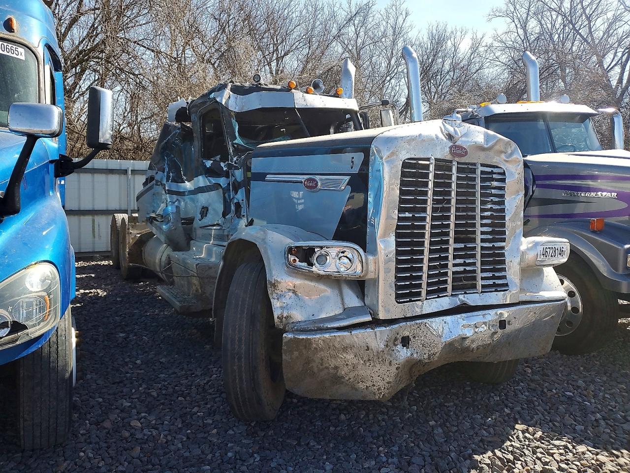 2024 PETERBILT 389