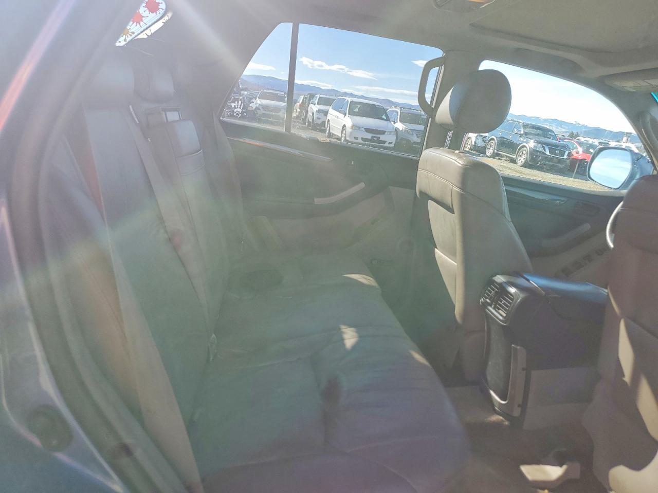 TOYOTA 4RUNNER 2004 — 11