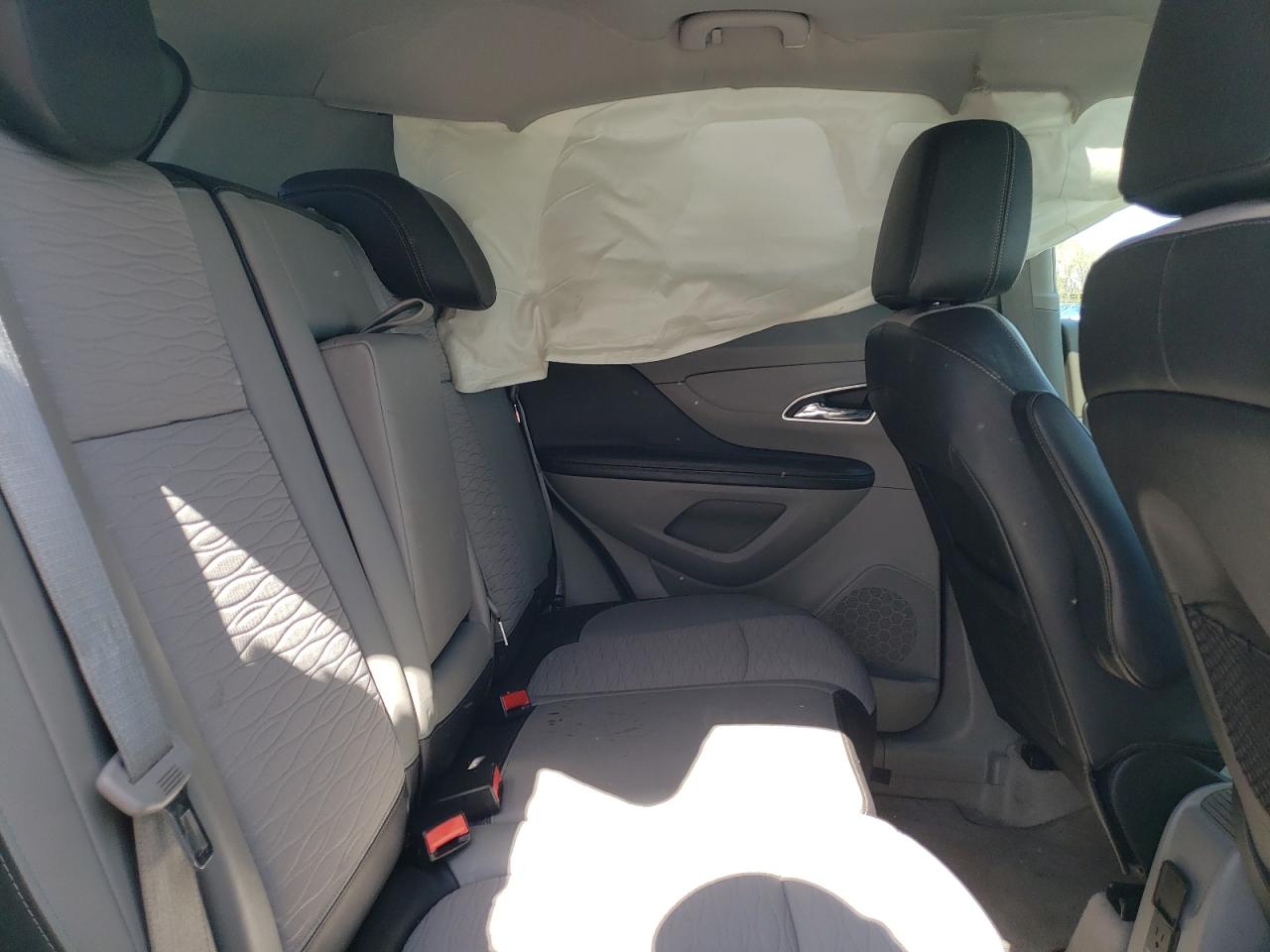 Buick Encore 2015 — 10
