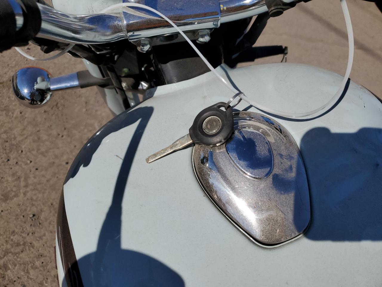 ROYAL ENFIELD MOTORS CLASSIC 350 2024 — 9