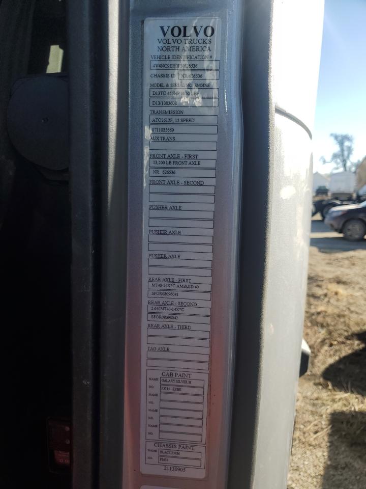 VOLVO VNL 2023 — 11