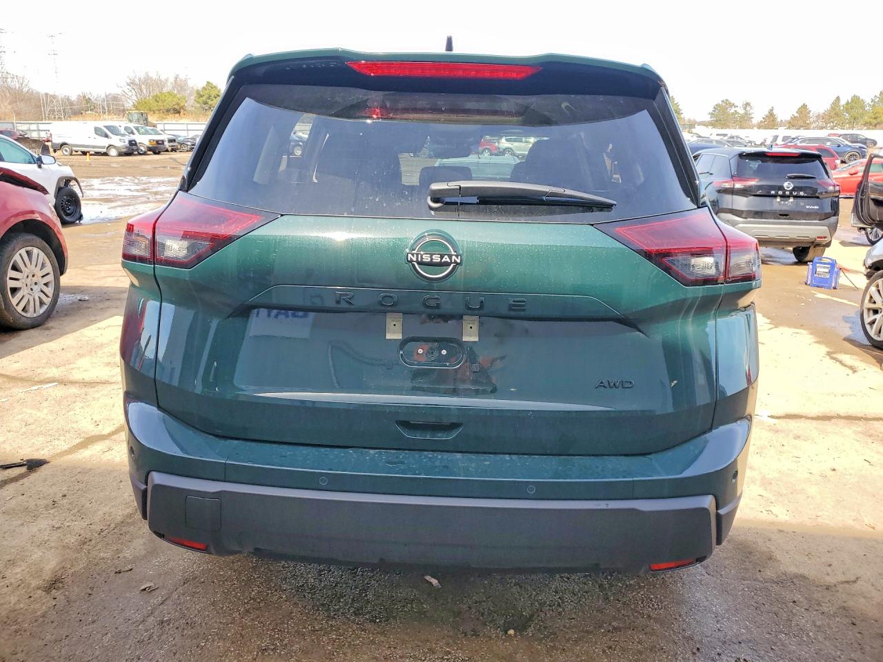 NISSAN ROGUE 2026 — 7