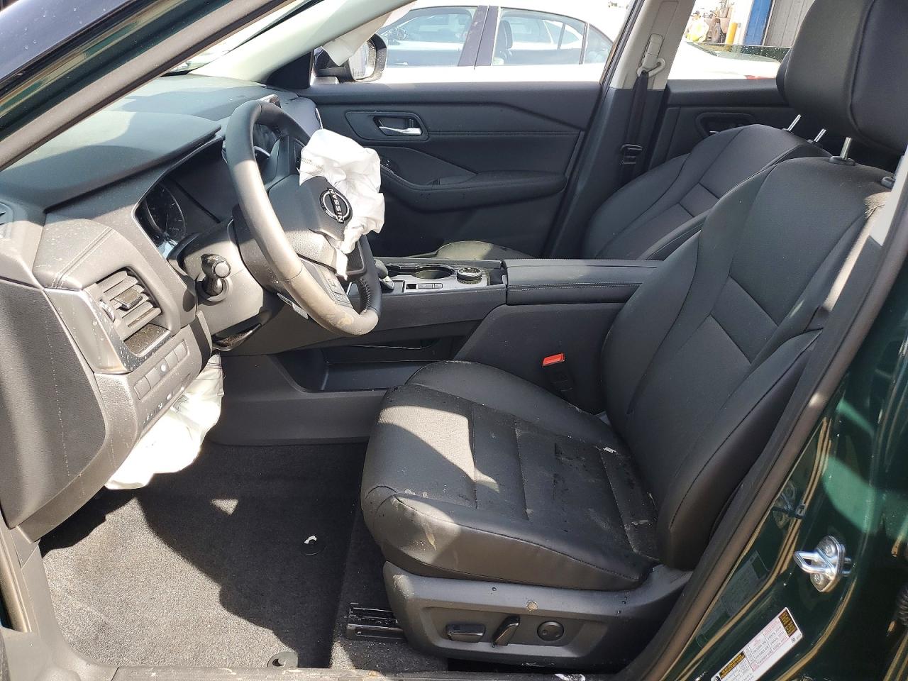 NISSAN ROGUE 2026 — 8