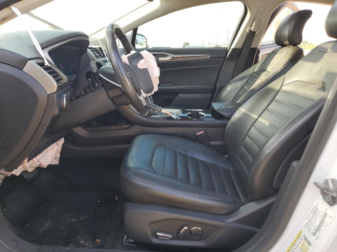 FORD FUSION 2016 — 8