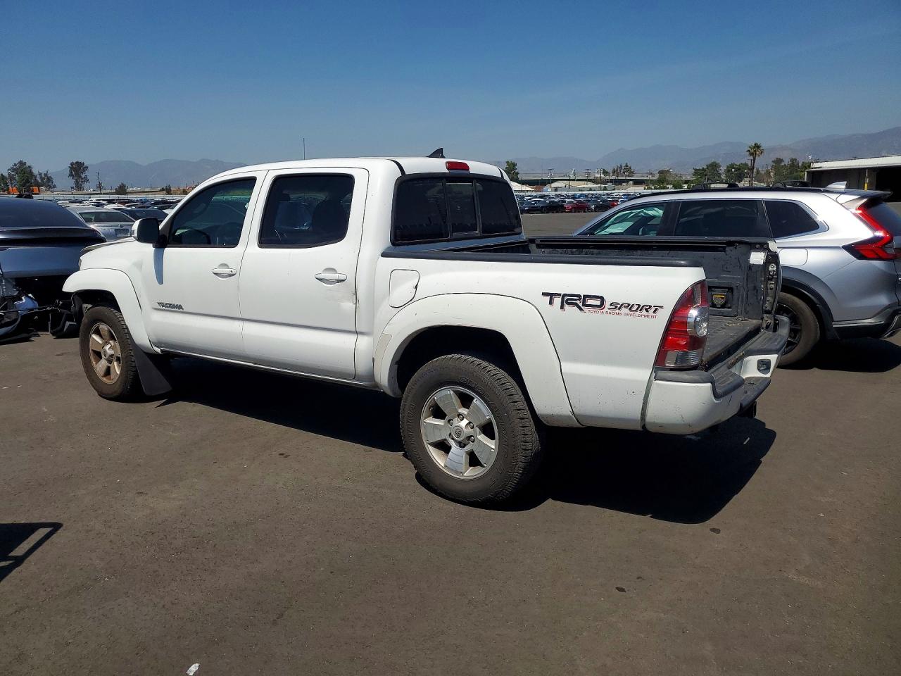 TOYOTA TACOMA 2014 — 3