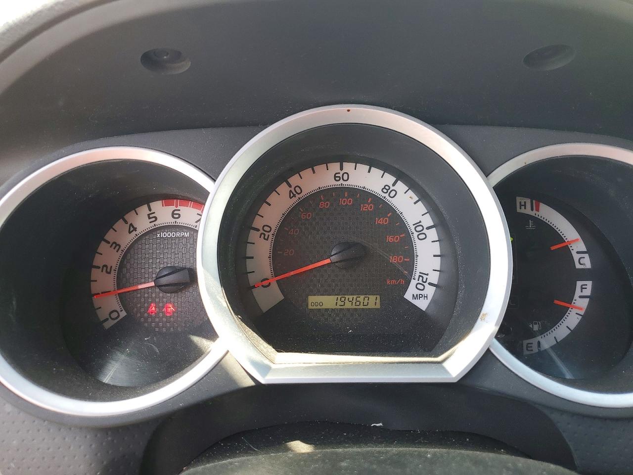 TOYOTA TACOMA 2014 — 10