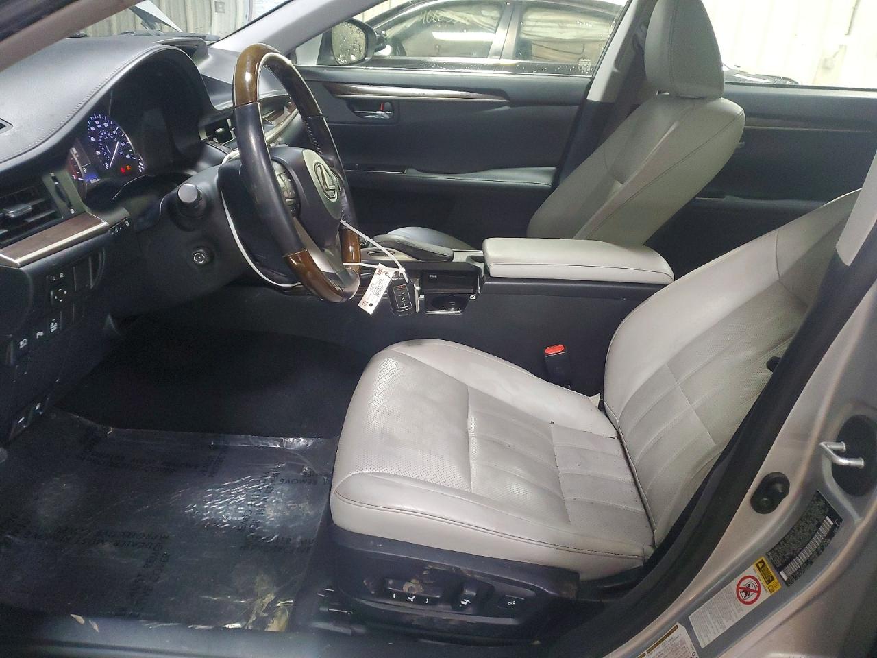 LEXUS ES 350 2016 — 8