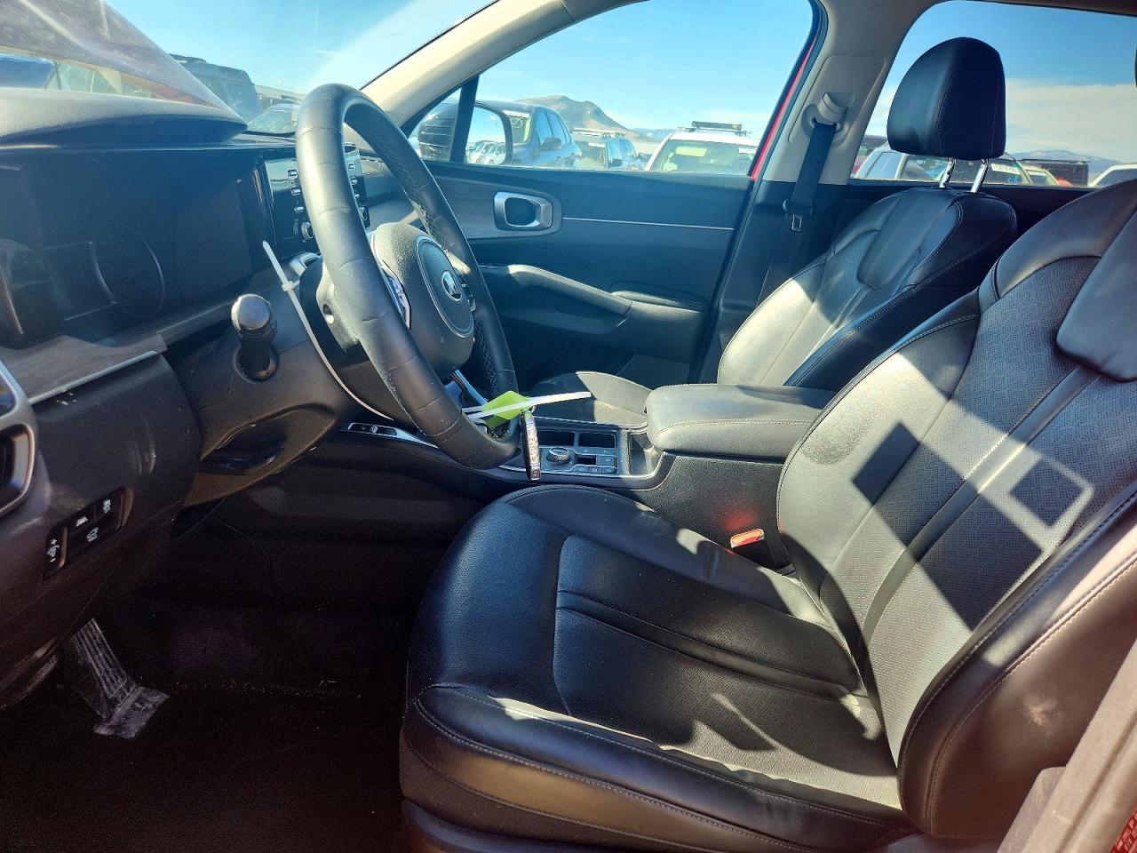 KIA SORENTO 2021 — 8