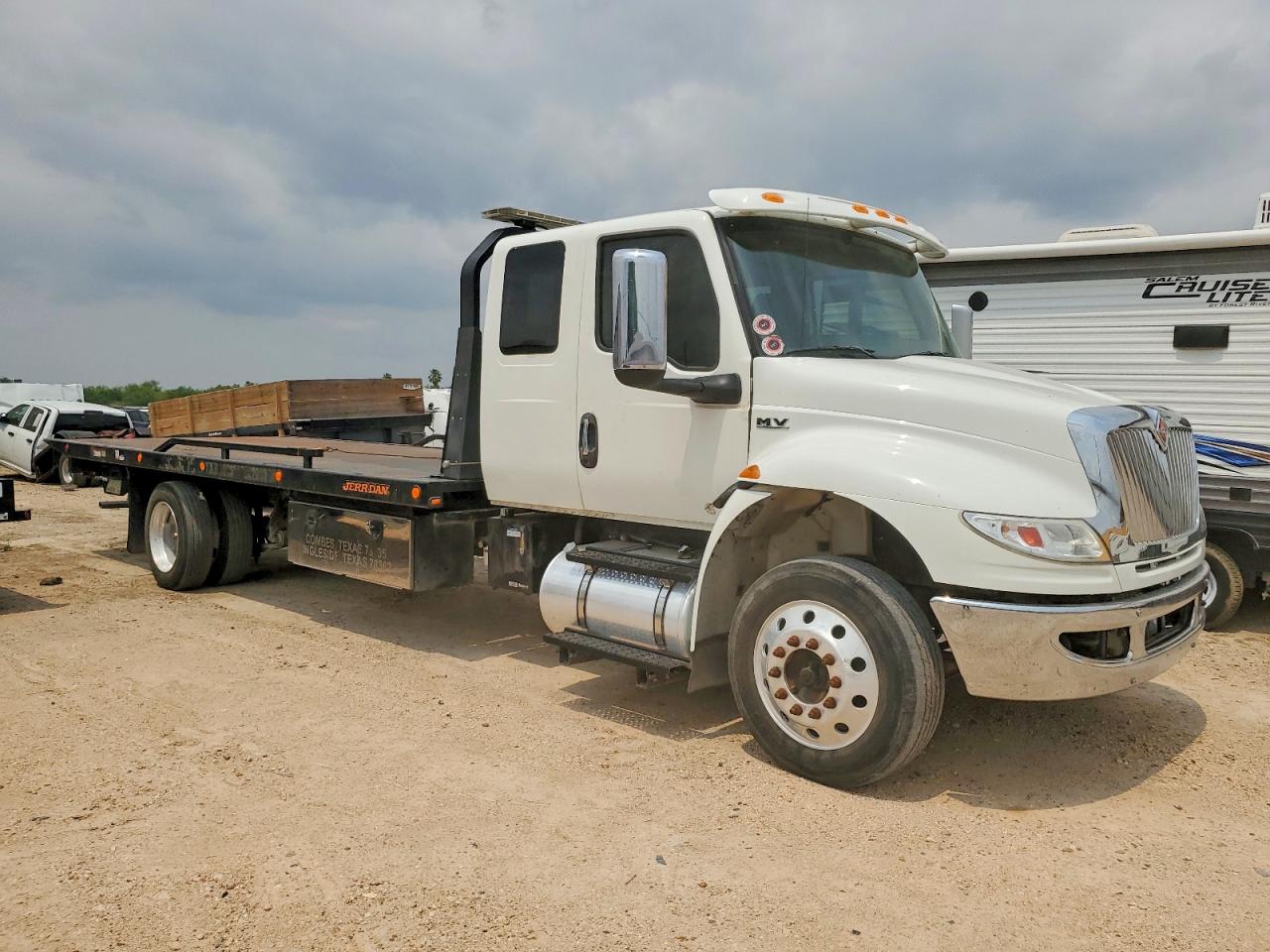 2023 INTERNATIONAL MV607