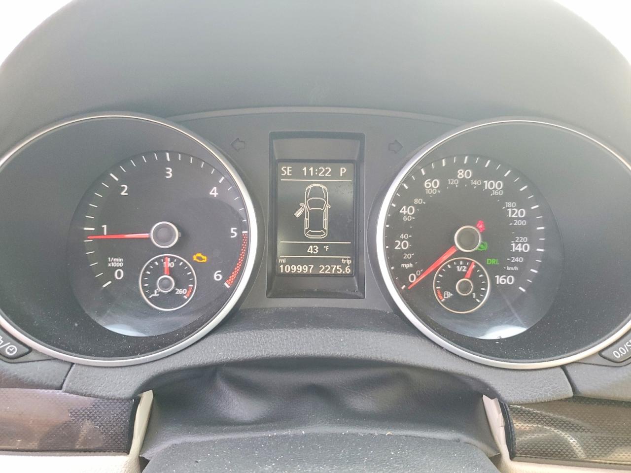 VOLKSWAGEN JETTA 2014 — 10