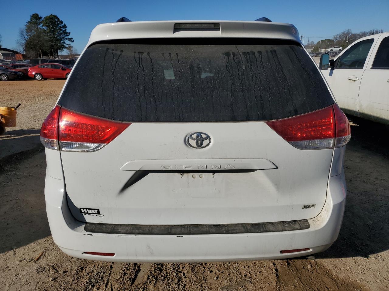TOYOTA SIENNA 2013 — 7