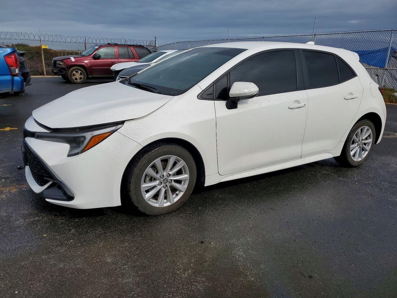 2024 TOYOTA COROLLA HATCHBACK SE