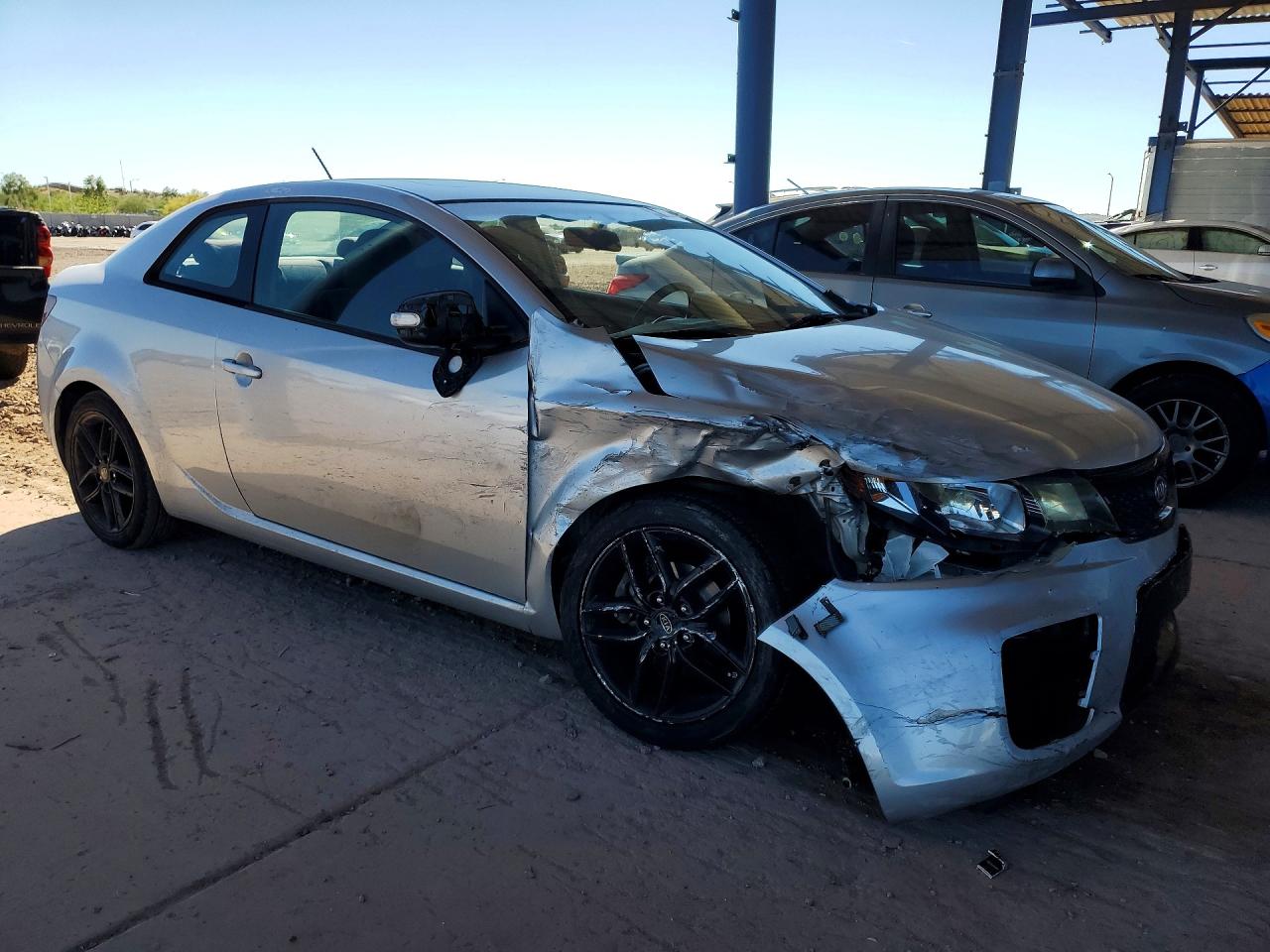 2010 KIA FORTE KOUP SX