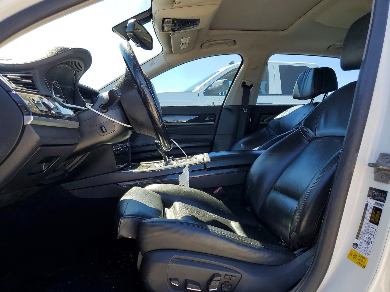 BMW 750 2013 — 8