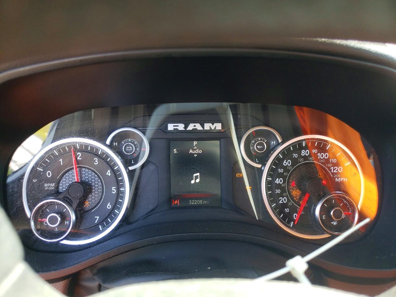 RAM 1500 2025 — 10