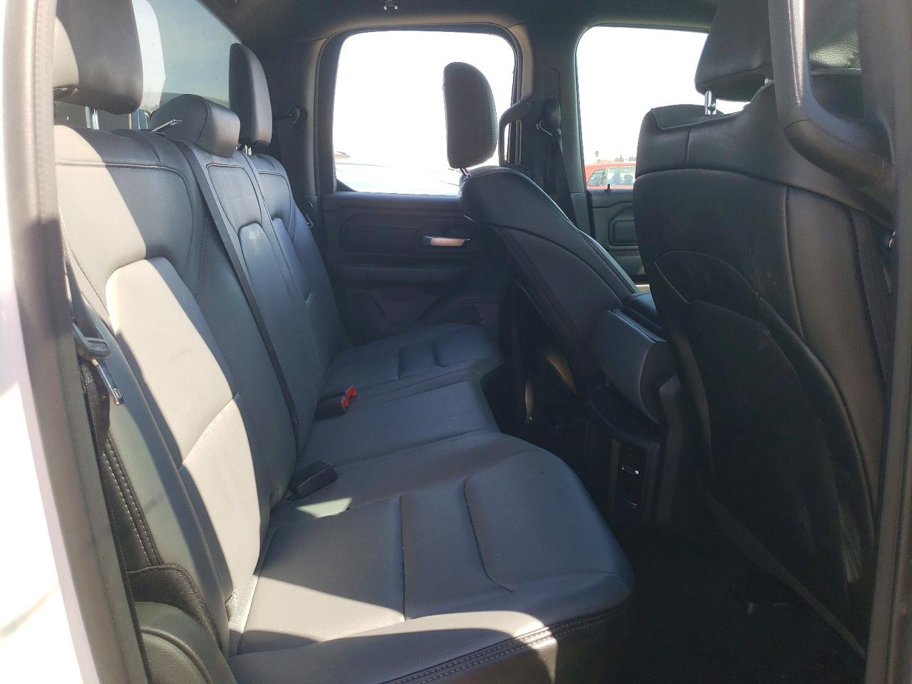RAM 1500 2025 — 11