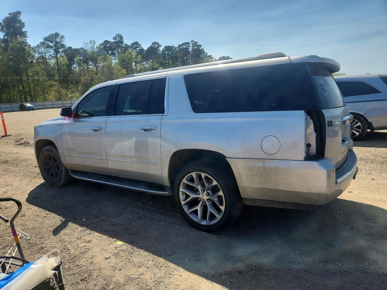 GMC YUKON XL 2020 — 3