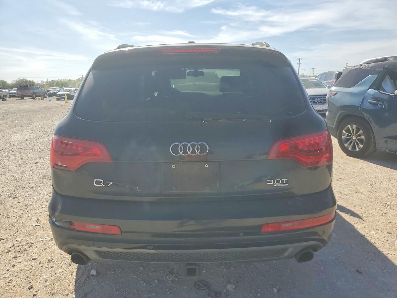 AUDI Q7 2015 — 7
