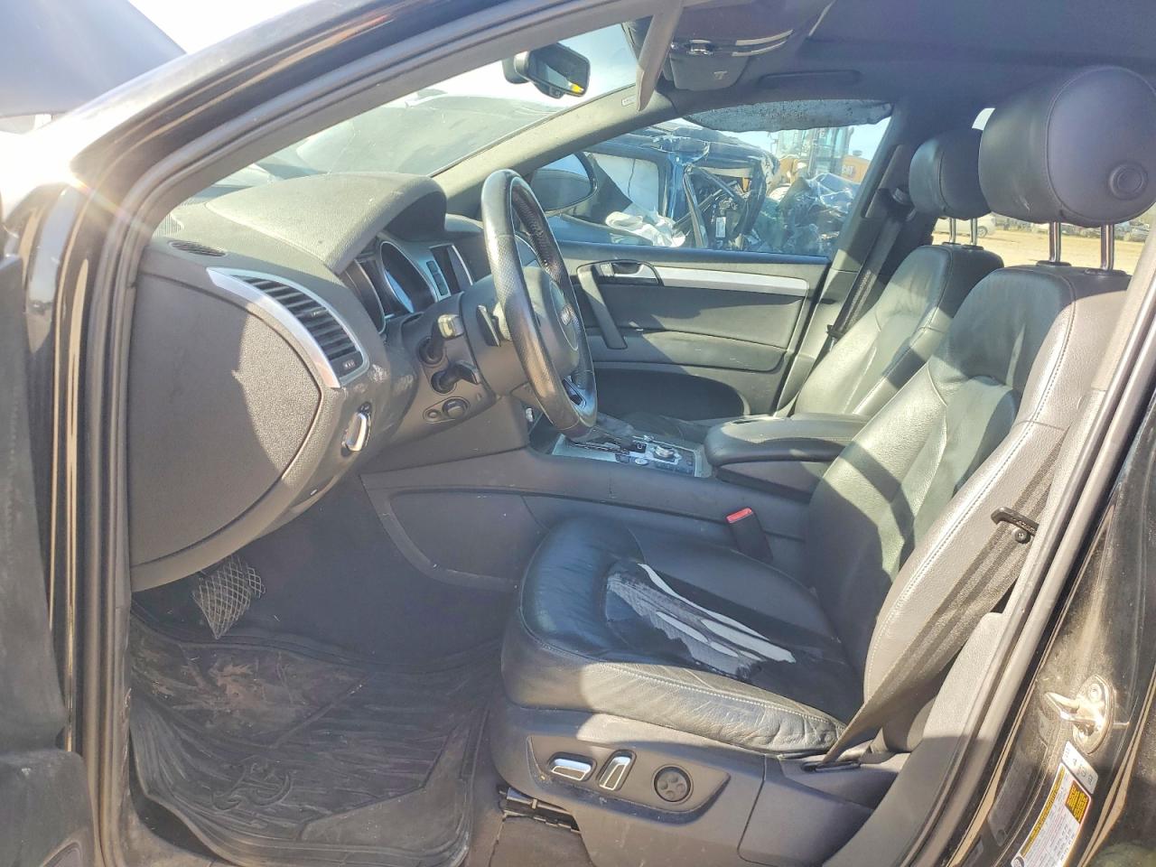 AUDI Q7 2015 — 8