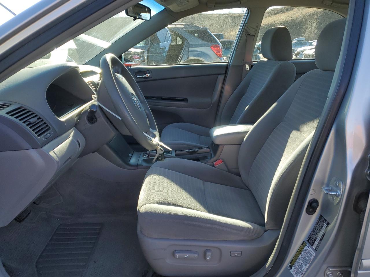 TOYOTA CAMRY 2006 — 8