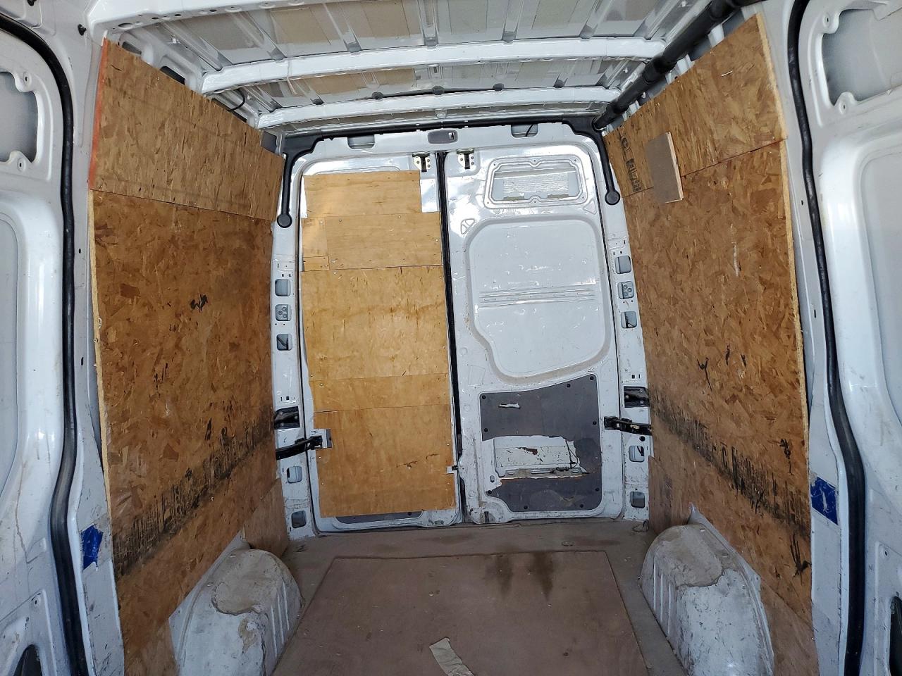 MERCEDES BENZ SPRINTER 2015 — 11