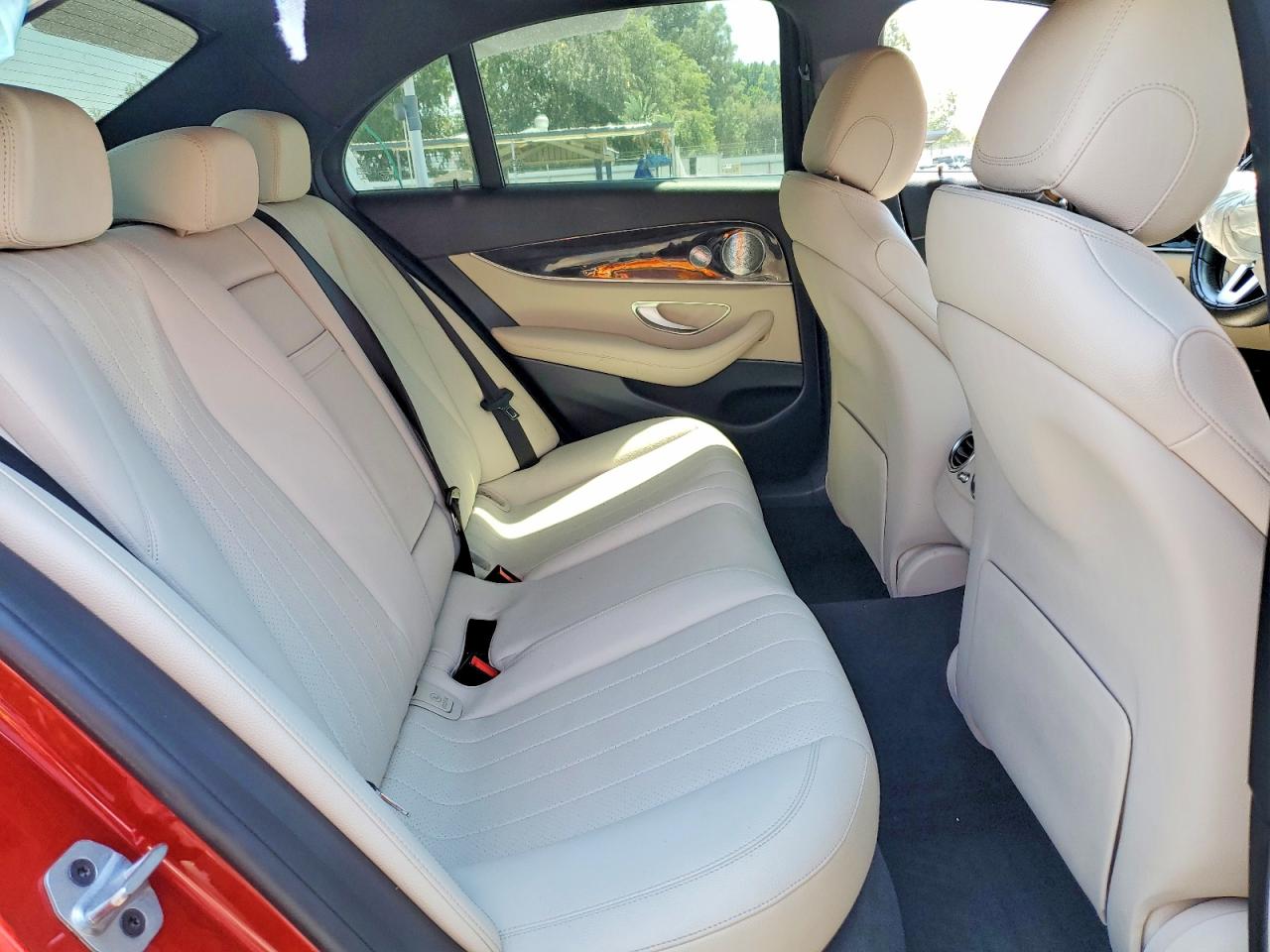 MERCEDES-BENZ E 2019 — 11