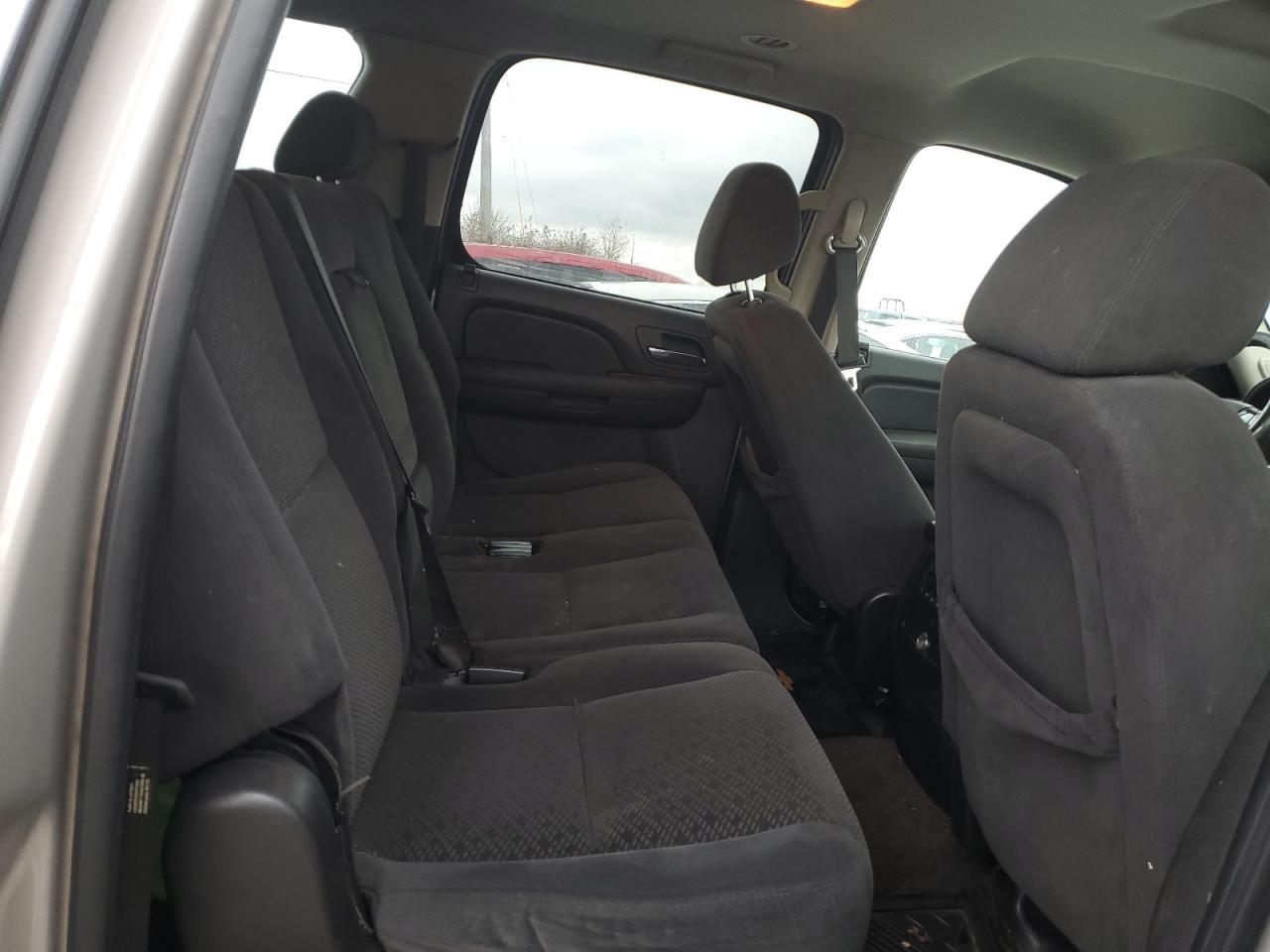 CHEVROLET SUBURBAN 2007 — 12