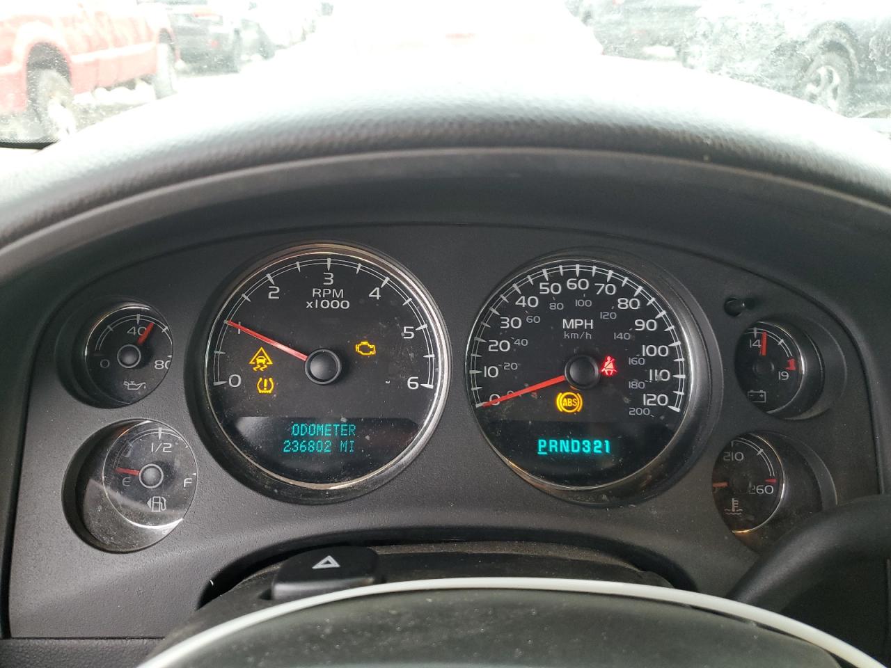 CHEVROLET SUBURBAN 2007 — 10