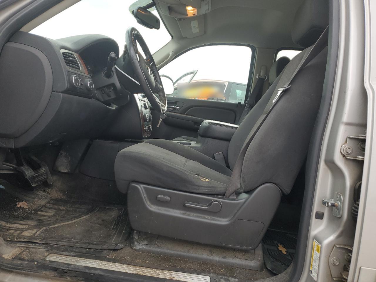 CHEVROLET SUBURBAN 2007 — 8